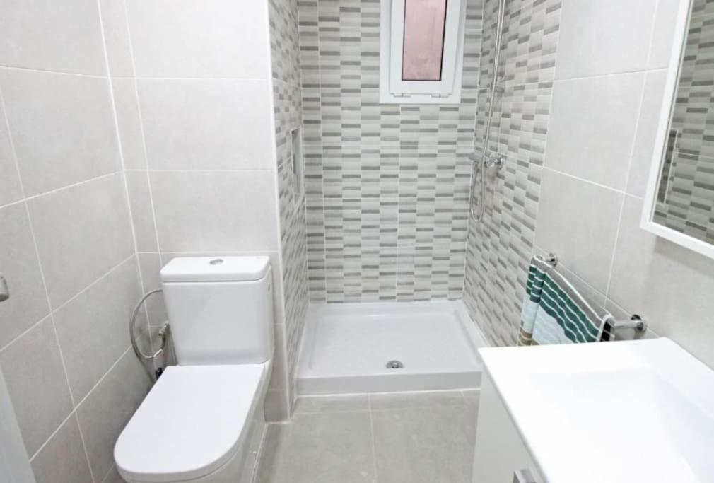 Bebarceloner Sant Andreu Apartments - 3 Bedrooms Eksteriør billede
